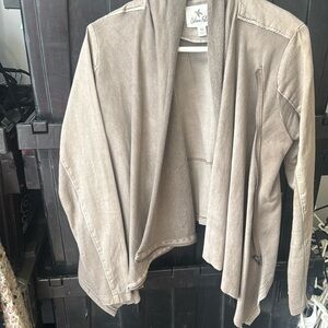 Others follow drape jacket